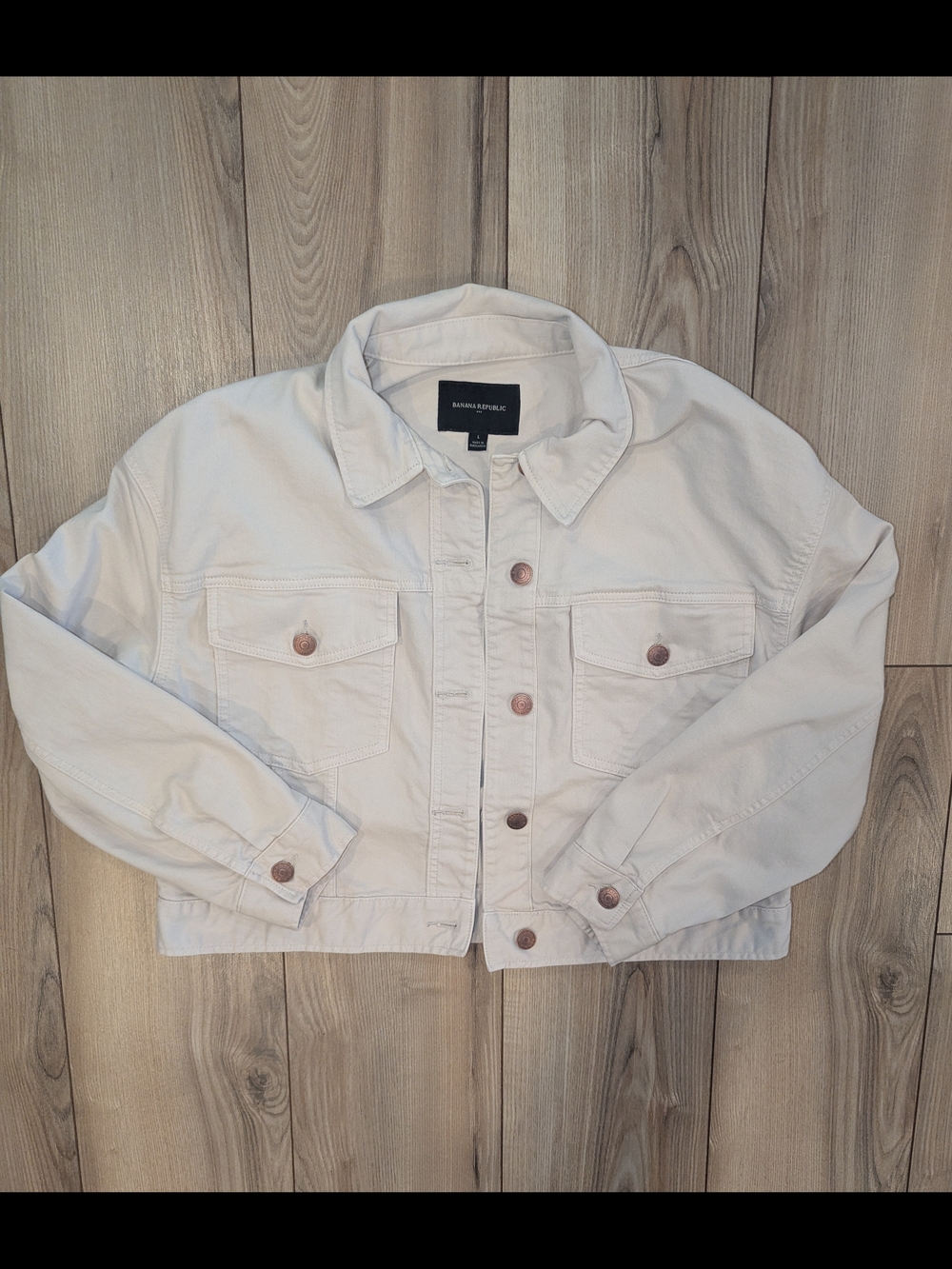 Banana Republic Women’s Cream Tan Jean Jacket Size L